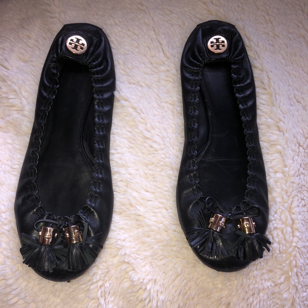 black flats